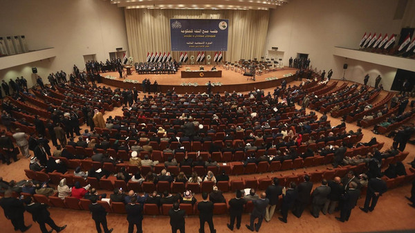 العراق.. البرلمان يفشل في تحديد موعد للانتخابات