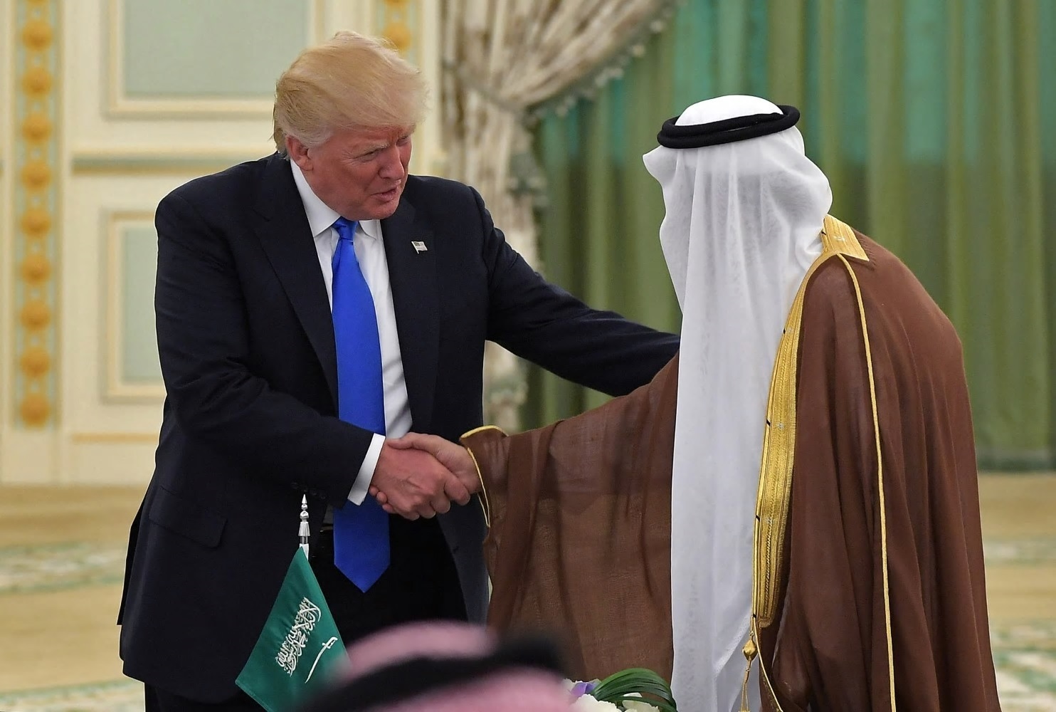 "واشنطن بوست": ترامب طلب 4 مليارات دولار من السعودية للخروج من سوريا