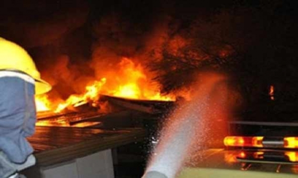 اصابة شخص اثر حريق بمنزل في اربد 