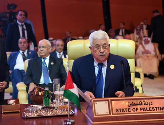 عباس امام القمة العربية: لن نتخلى عن شعبنا في قطاع غزة