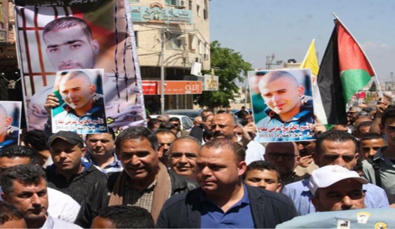 فعاليات تضامنية فلسطينية مع المعتقلين في سجون الاحتلال بمناسبة "يوم الأسير"