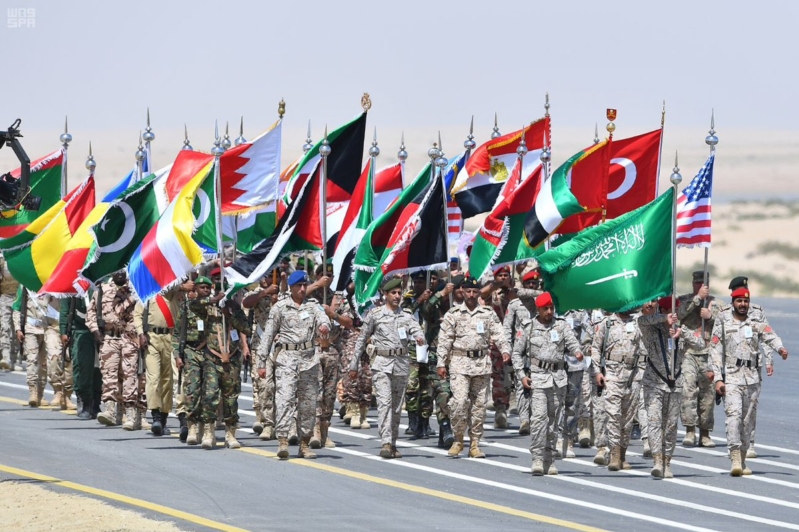 قطر: قواتنا شاركت في تمرين "درع الخليج" بالسعودية ورئيس أركان جيشنا حضر مراسم اختتامه