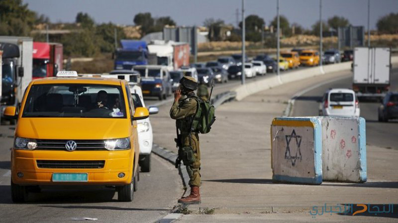 حواجز عسكرية للعدو تعيق تنقل الفلسطينيين حول قلقيلية