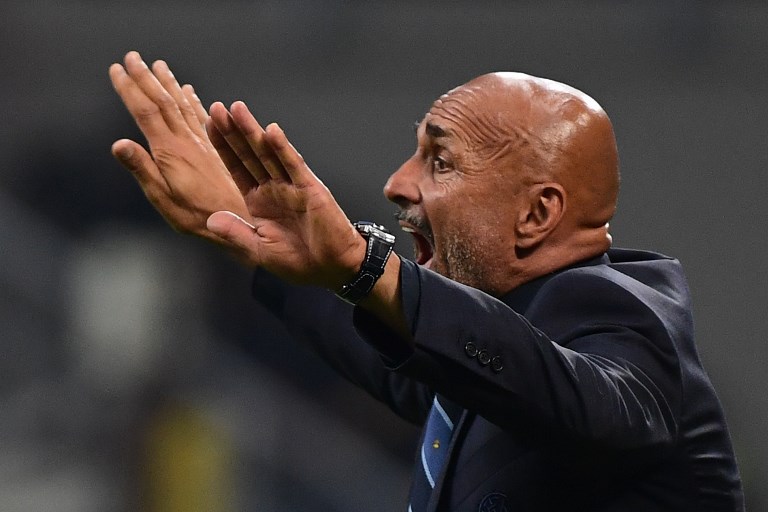 الاتحاد الإيطالي يعاقب إنتر ميلان ومدربه ولاعبه ويغرم ميلان بسبب علاقات مع مشجعين متعصبين