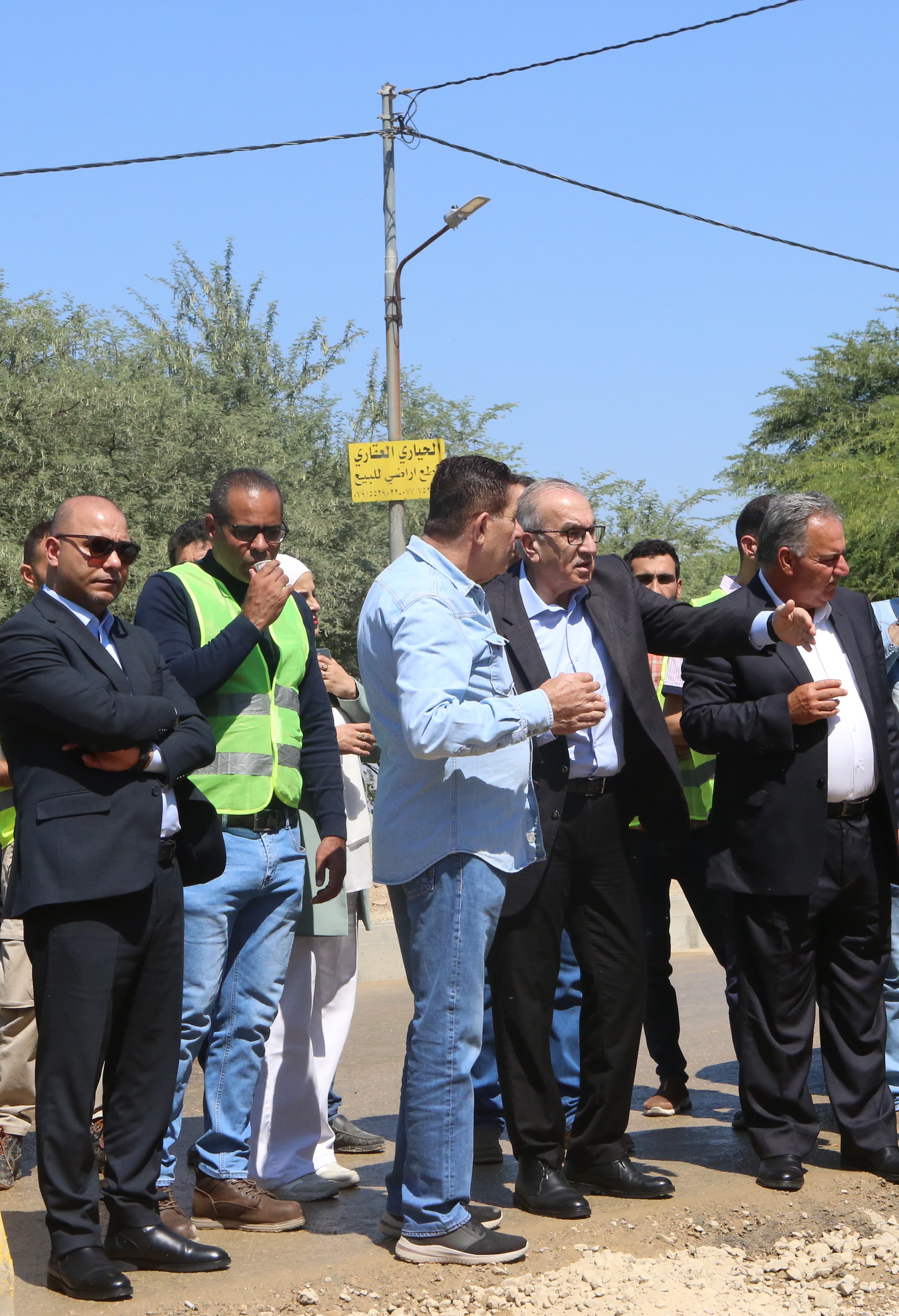 وزير الاشغال يتفقد مشروع طريق معدي-ديرعلا في منطقة الاغوار الوسطى