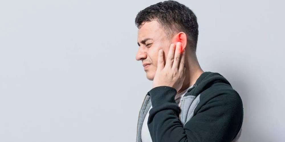 طنين الأذن: الأسباب والأعراض والعلاج