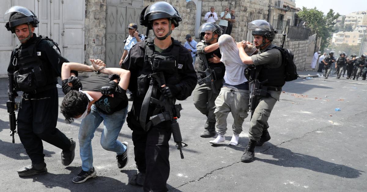 قوات الاحتلال تعتقل (30) فلسطينيا من الضفة وارتفاع حصيلة المعتقلين إلى (8340) معتقلا