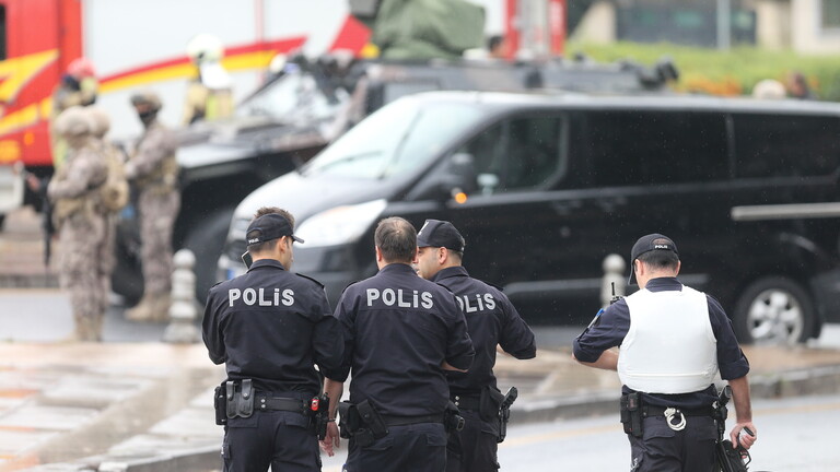 "خلال حملة أمنية واسعة".. الداخلية التركية تعتقل 41 شخصا مشتبها بانتمائهم لـ"داعش"