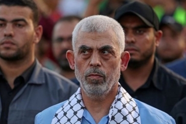 صحيفة: حماس بعيدة عن الاستسلام والسنوار تعهد بالقتال لسنوات