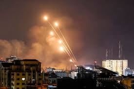 قنبلة تزن نصف طن تسقط من طائرة للعدو داخل مستوطنة قرب غزة