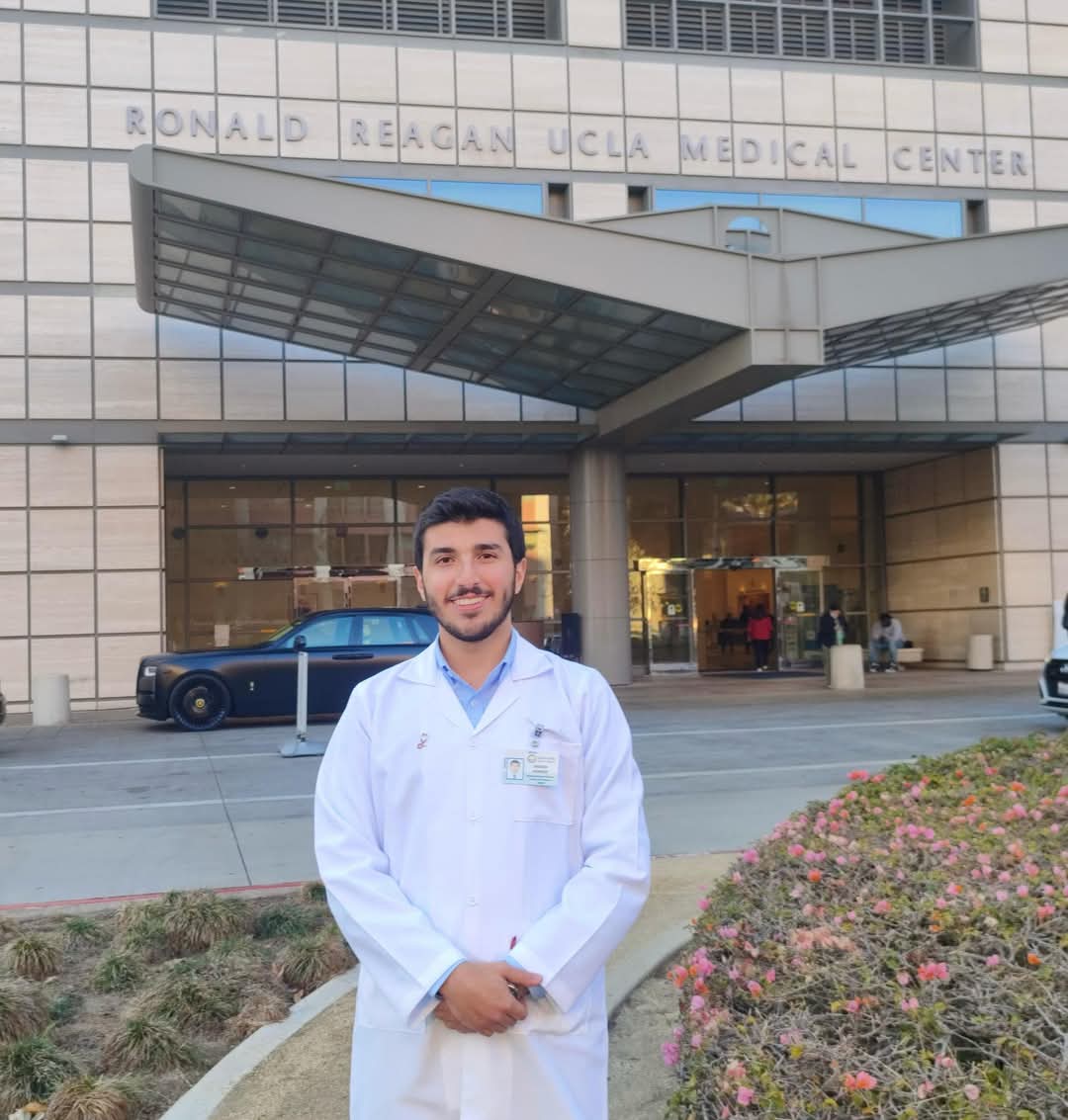 طالب من "طب اليرموك" يحصل على درجة الشرف من جامعة كاليفورنيا 