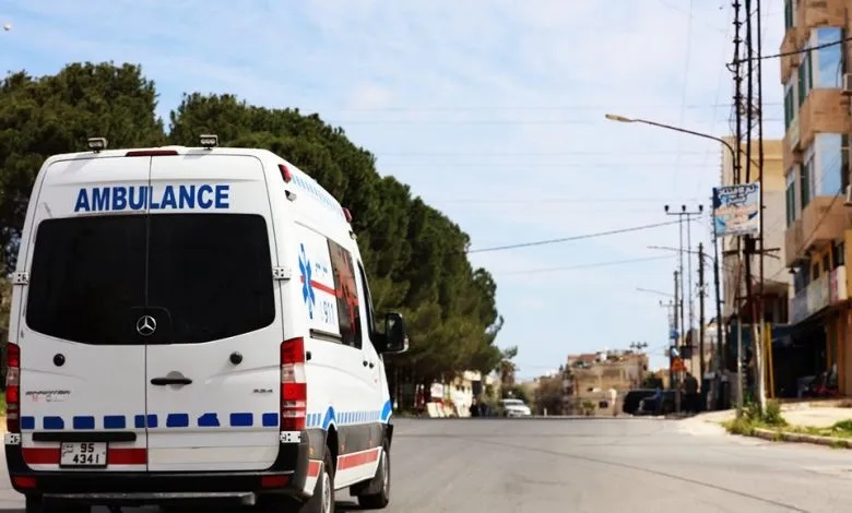وفاة شخص بحادث تصادم على الطريق الصحراوي قرب الحميمة