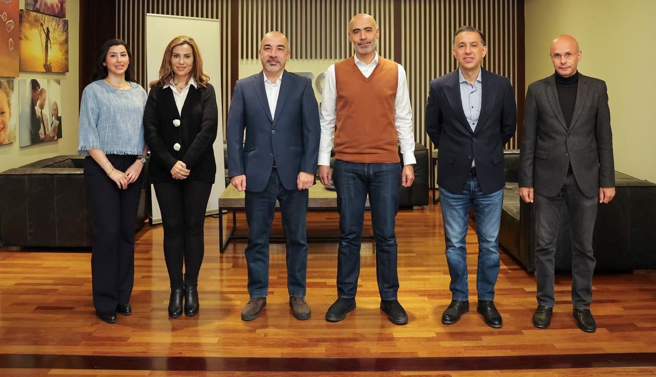 زين والأردنية لرياضة السيارات تجددان شراكتهما الاستراتيجية