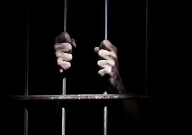 مصر.. سجن شرطي 5 سنوات بتهمة سرقة محكمة باب الخلق وتبرئة آخرين
