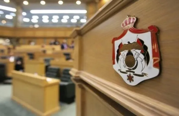 الإدارية النيابية تعلن حل قضية موظفي "التربية" المنتدبين إلى "الضريبة"