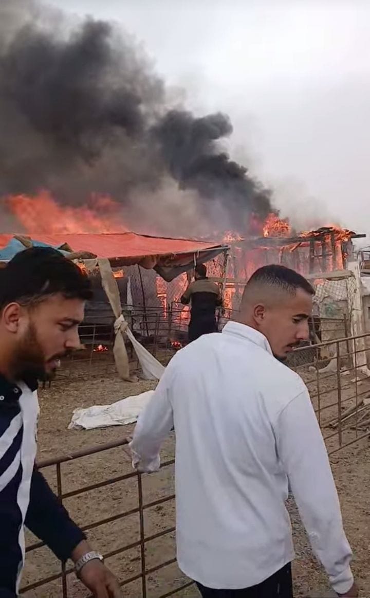 حريق في سوق المواشي بمادبا يدمر عدة حظائر دون إصابات