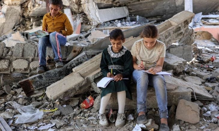 1.2 مليون طالب في فلسطين استفادوا من منصة التعليم الإلكتروني الأردنية المجانية