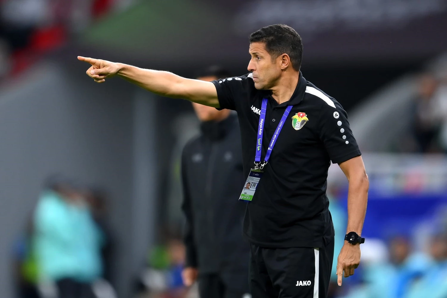 اتحاد الكرة العراقي يطوي صفحة عموتة ويبحث عن بديل لقيادة المنتخب