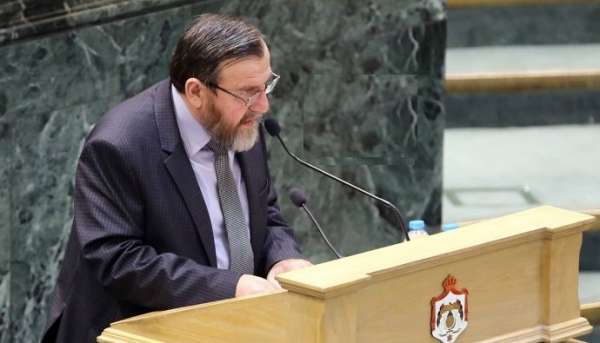 الشيشاني في عيد العمال: نسأل الله أن يعين الشباب على قرارات الحكومة