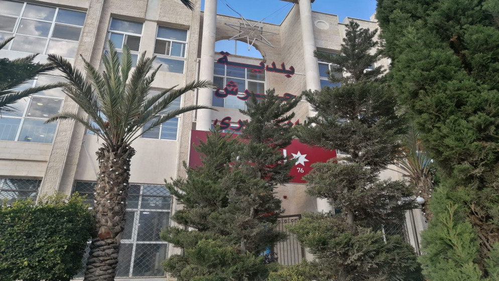 بلدية جرش الكبرى تطلق مبادرة بنك الملابس تحت شعار: بالعطاء نرتقي