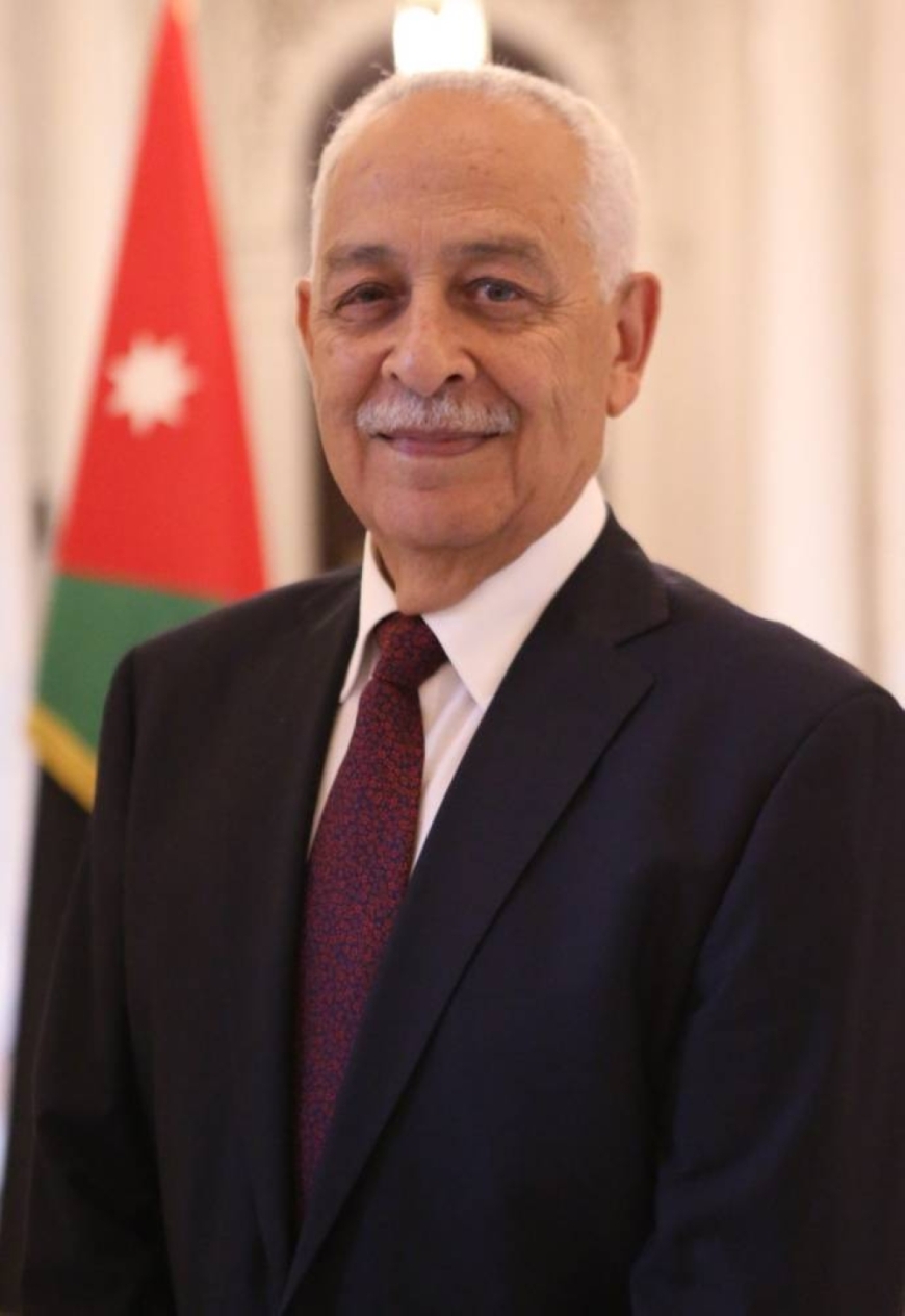 مندوبا عن الملك وولي العهد.. العيسوي يعزي الربابعة وآل الأسد