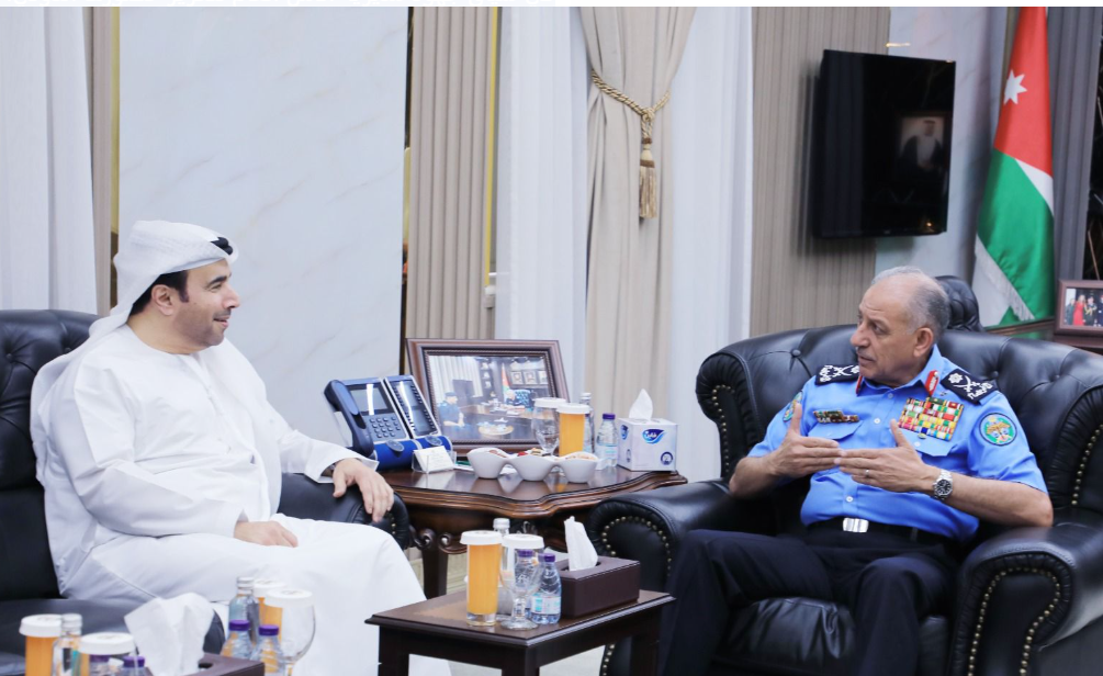 مدير الأمن العام يلتقي رئيس "الإنتربول" لبحث سبل التعاون الأمني الدولي