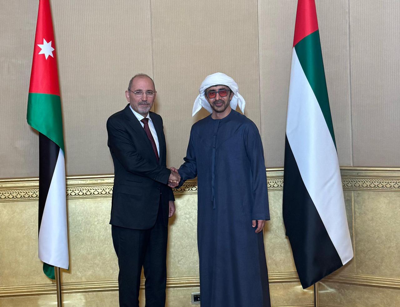 وزير الخارجية يبحث ونظيره الإماراتي الأوضاع في المنطقة