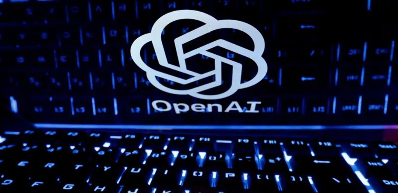 "OpenAI" تعمل على تطوير جهاز ذكي بدون شاشة