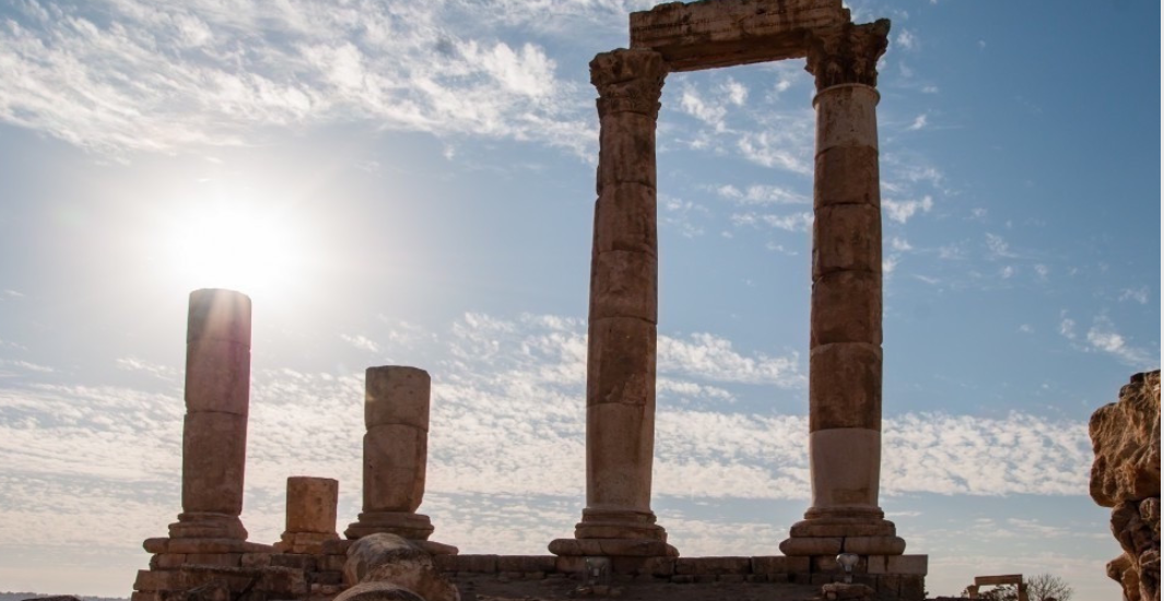 أجواء حارة نسبيا في أغلب المناطق الأحد وانخفاض على الحرارة الاثنين