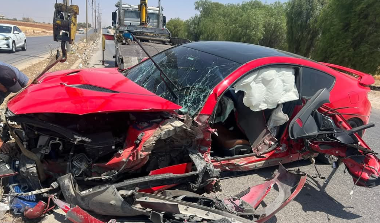 إصابة شاب بحادث سير على طريق اربد عمان