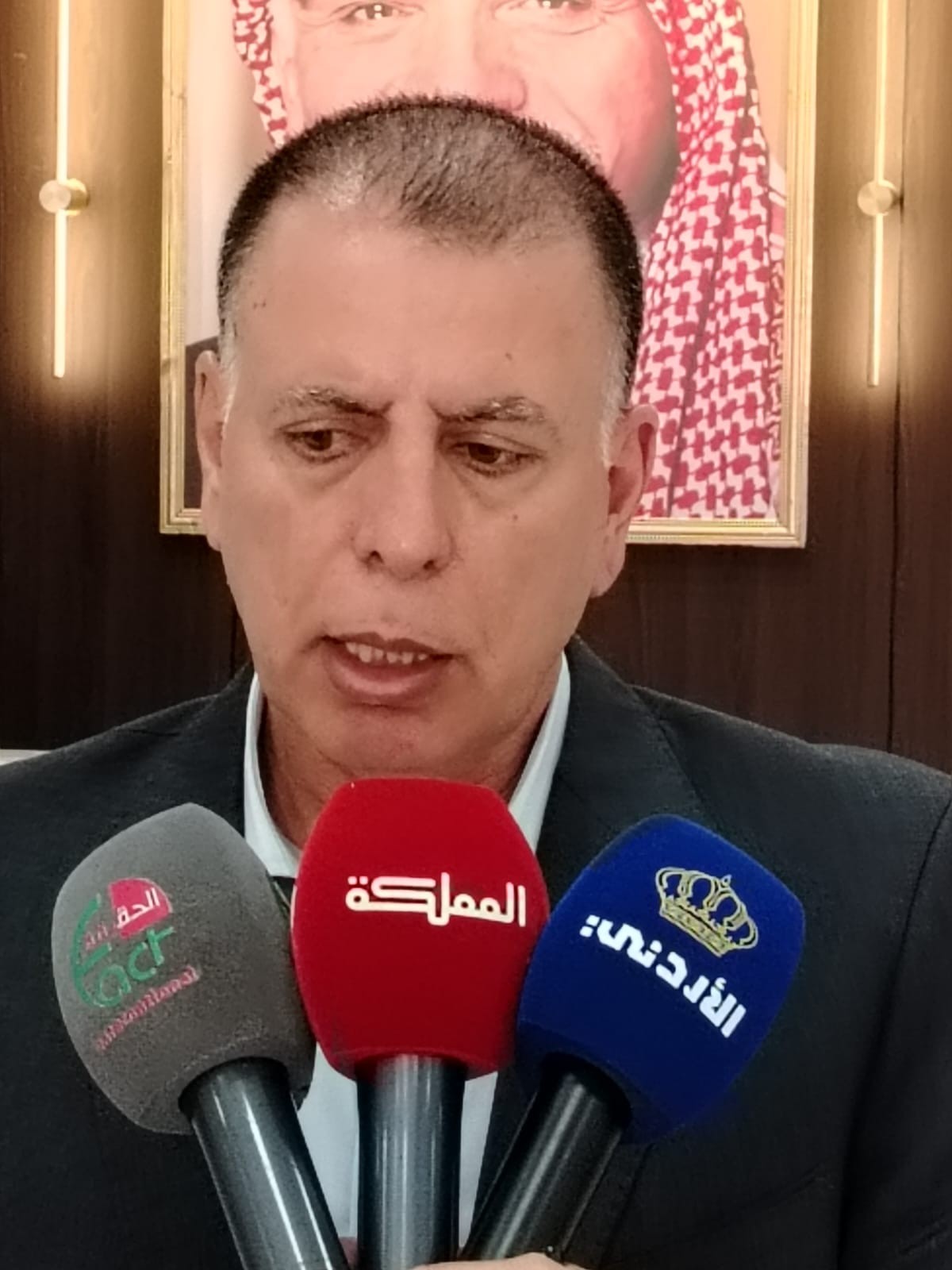 وزير الداخلية من حدود جابر: 3200 شاحنة تعبر يوميًا 