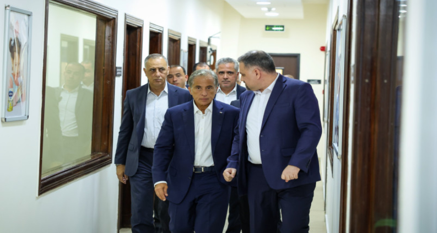 رئيس الوزراء يبدأ جولة ميدانية تفقدية في لواء ناعور
