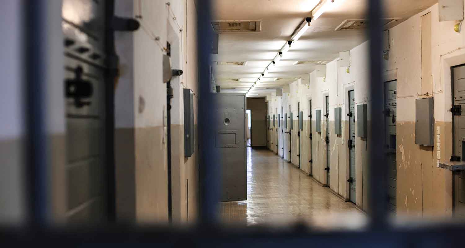 إصدار 537 مذكرة إفراج عن موقوفين على ذمة قضايا مالية