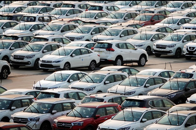 الحكومة : قرارات الحكومة بشأن المركبات تحفيزية اقتصادية من الطراز الأول