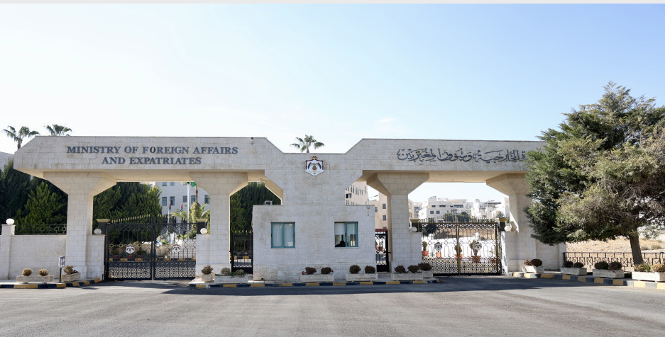الأردن يرحب بإعلان عزم فرنسا الاعتراف رسميًّا بالدولة الفلسطينية