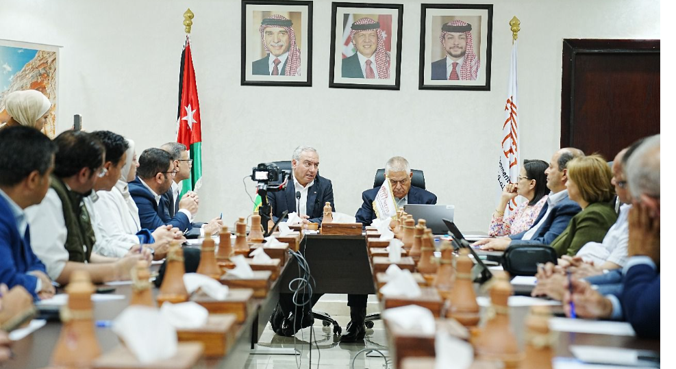 "إقليم البترا" و مجلس استثمار أموال الضمان الاجتماعي يبحثان المشاريع الاستثمارية في البترا