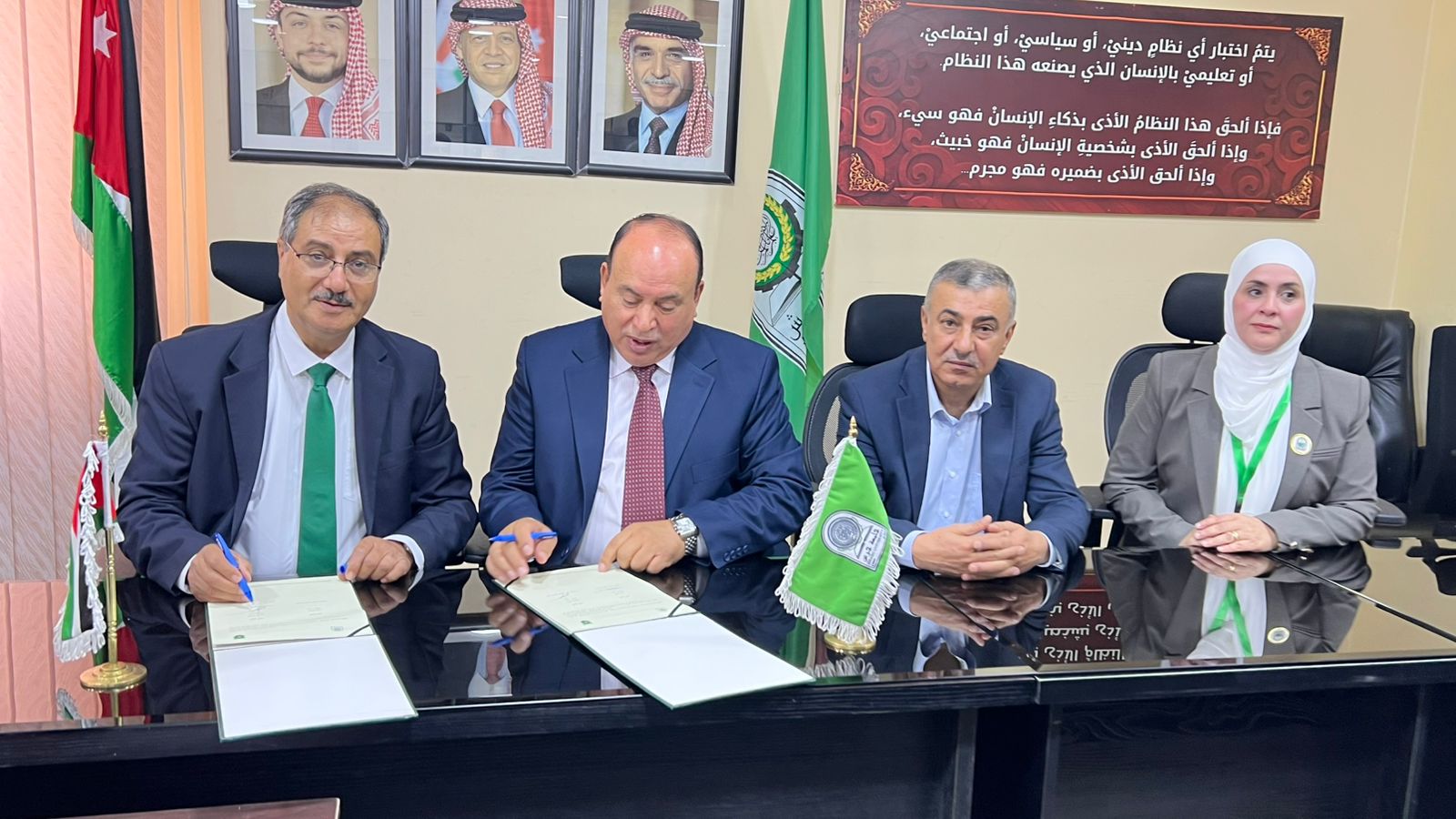جامعة جرش تعزز مكانتها البحثية بتوقيع مذكرتي تفاهم مع الجامعة الأردنية واتحاد أرينينا - صور