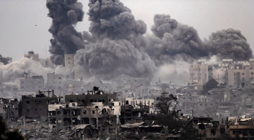 12 شهيدا جراء قصف للاحتلال على خان يونس ومدينة غزة