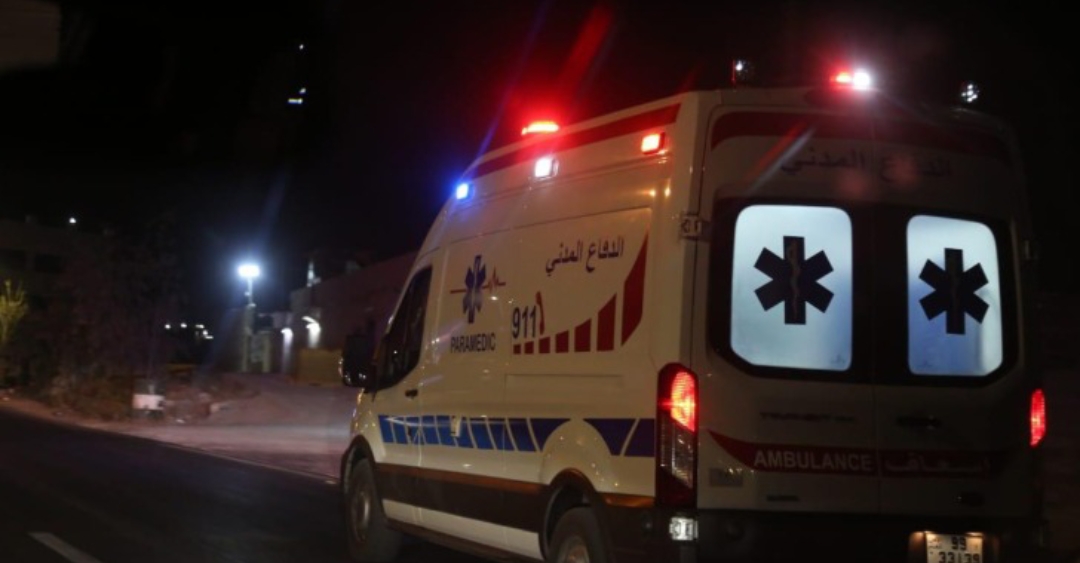 رصاصة طائشة تخترق صدر فتاة جالسة داخل مطعم بعمان والأمن يحقق 