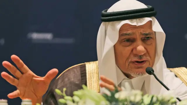 هجوم ناري للأمير تركي الفيصل: نتنياهو مجرم ومختل عقليًا ومرتكب إبادة جماعية