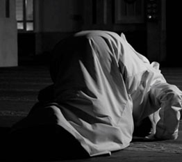 دراسة علمية: قطع النوم لصلاة الفجر يقي من تصلب الشرايين