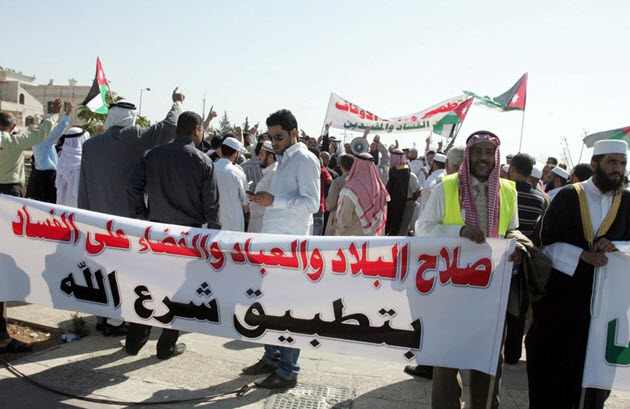 "تحضيرية الائمة والعاملين في المساجد" تصعّد مع وزير الأوقاف وتصدر بيانا ناريا