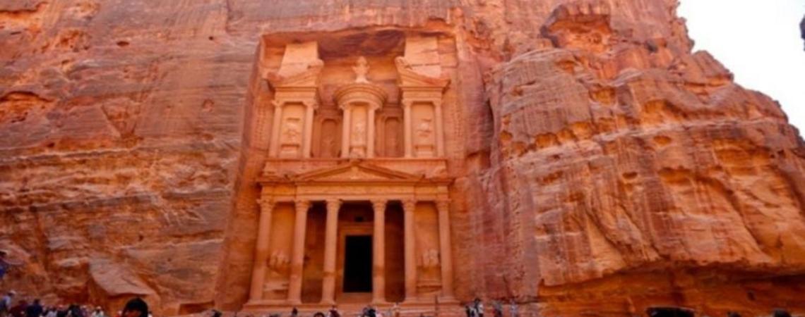 2.870 مليار دولار الدخل السياحي لنهاية تموز الماضي
