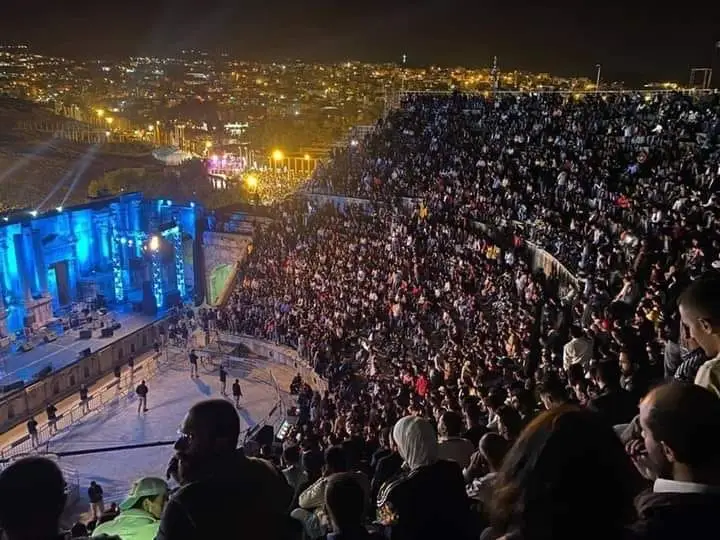 بعد اقالته بسبب كورونا.. الحكومة تعيد سماوي لمهرجان جرش