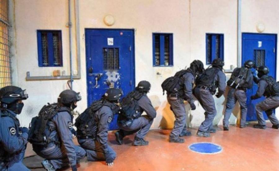 الاحتلال يواصل تضييقه على الأسرى ويغلق المخابز