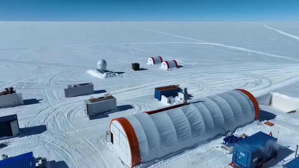  علماء في أنتاركتيكا ينتشلون أقدم قطعة جليد في التاريخ من عمق 808 أمتار