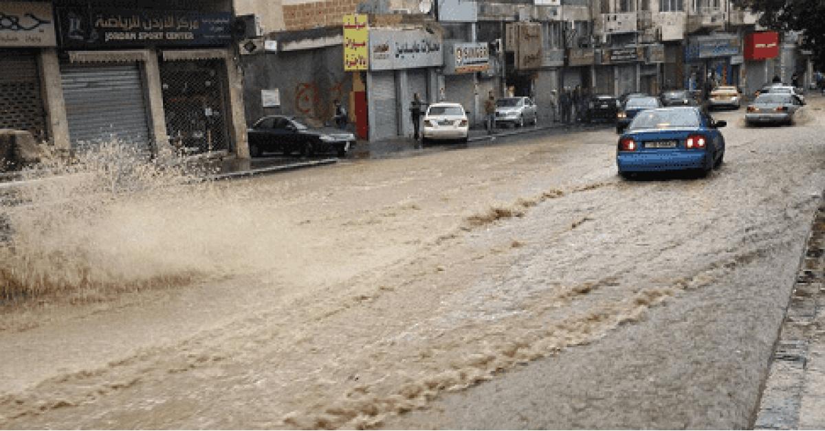 الأمانة: لا إغلاقات أو ارتفاع في منسوب المياه