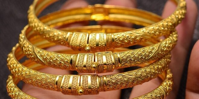 38.1  دينارا سعر غرام الذهب عيار 21 محليا