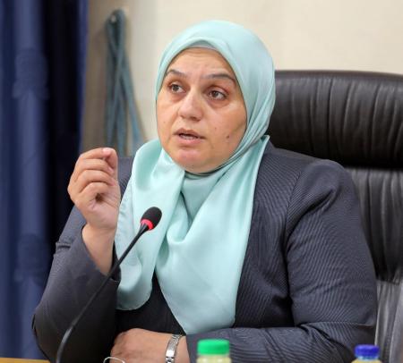 المومني رئيسة لكتلة البرنامج النيابية
