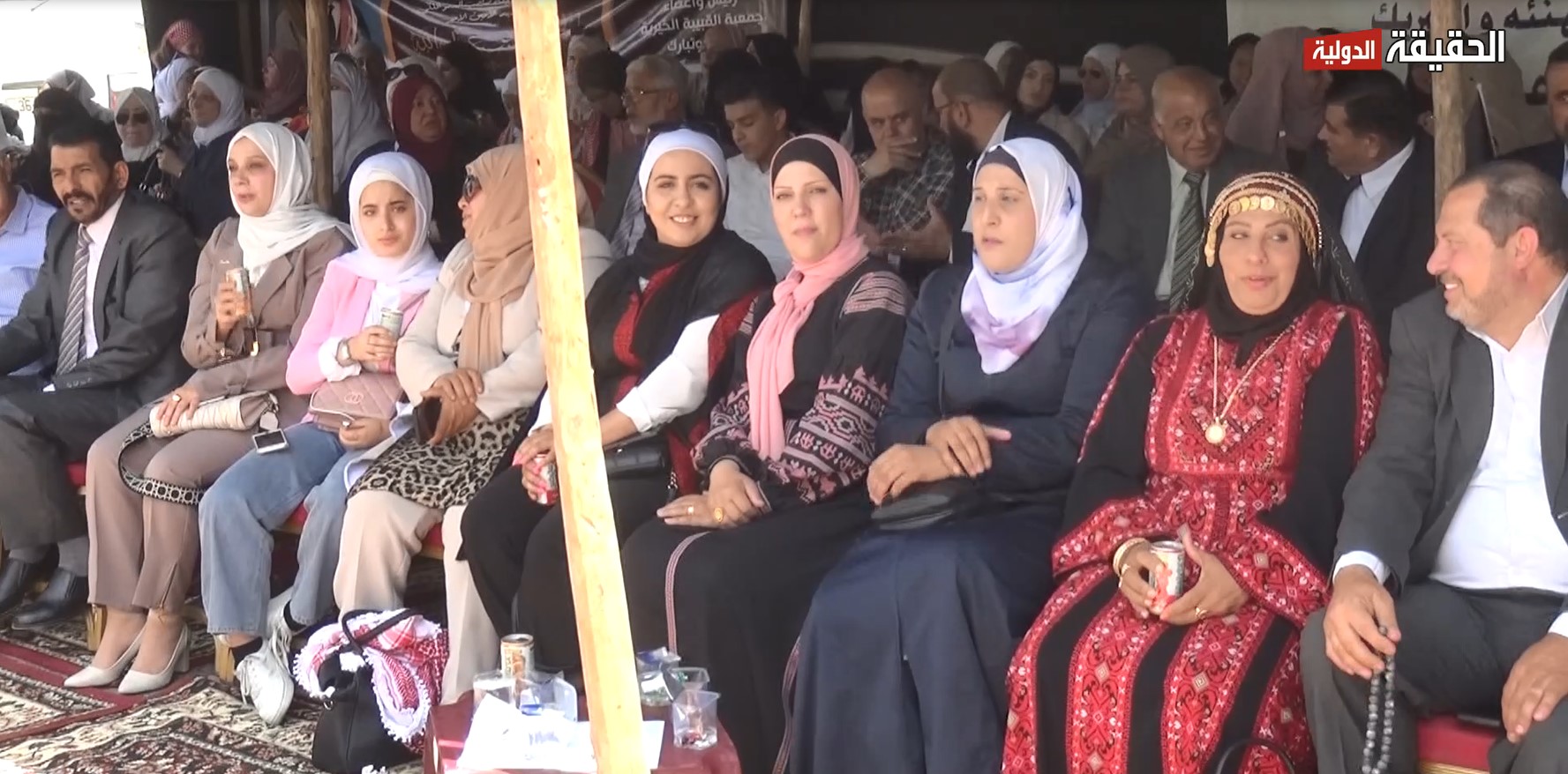 اتحاد الجمعيات الخيرية في العصمة يحتفل بعيد الاستقلال وزفاف سمو ولي العهد.. تقرير تلفزيوني